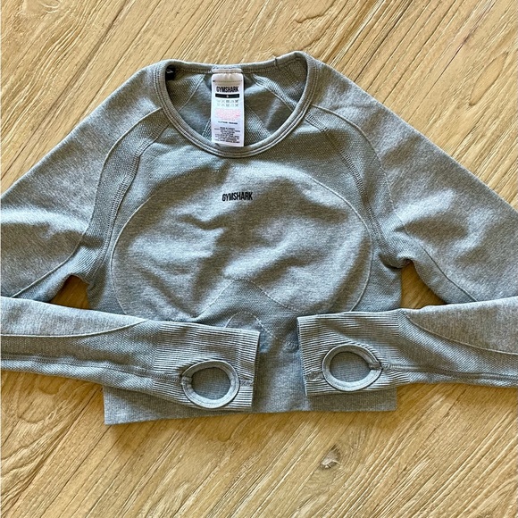 Cropped work out top - Picture 2 of 2